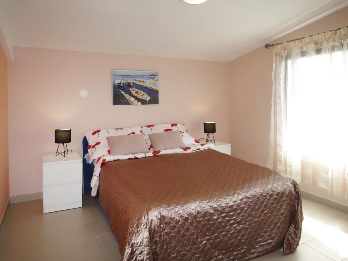 Holiday Home Bacani - Zad750 By Interhome Donji Karin Kültér fotó